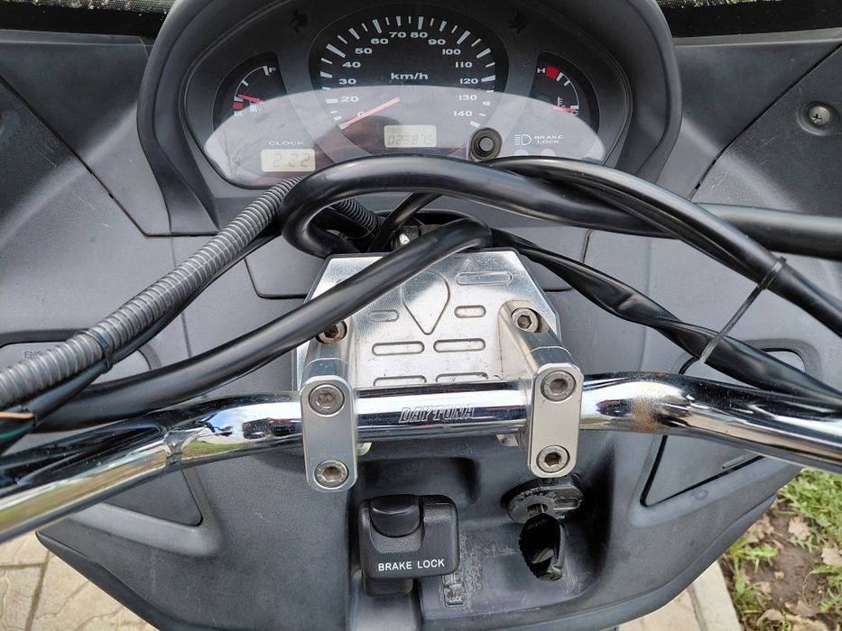 Максі-Скутер SUZUKI SKYWAVE 250 2001 г.