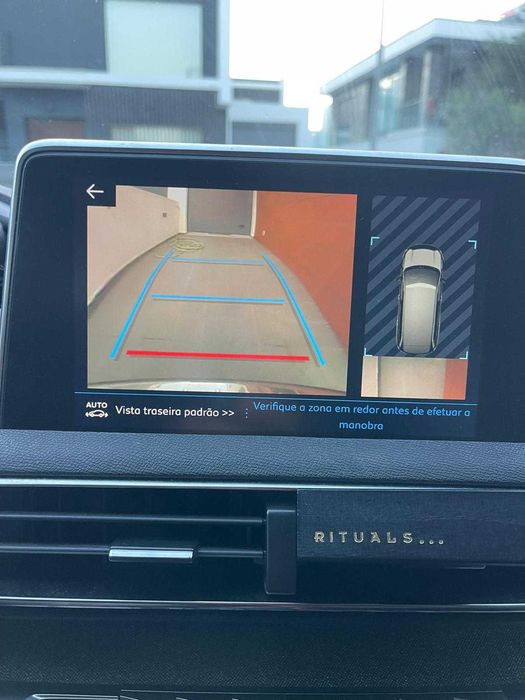 BlueHDI 130 EAT8 Allure Business / 2020/08 / 140.000km