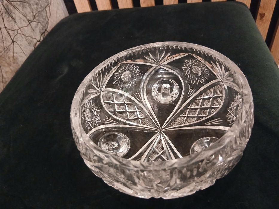 Kryształowy wazon misa