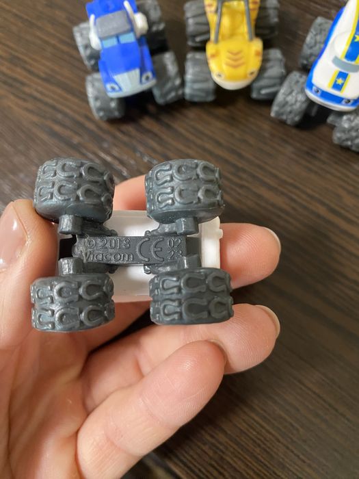 Фігурки Вспиш і команда , машинки , вспыш и команда