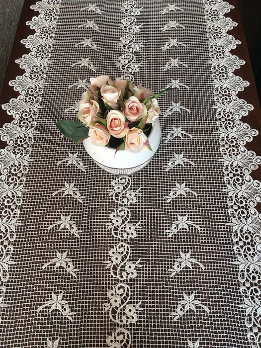 Gipiura na metry obrus kolekcja