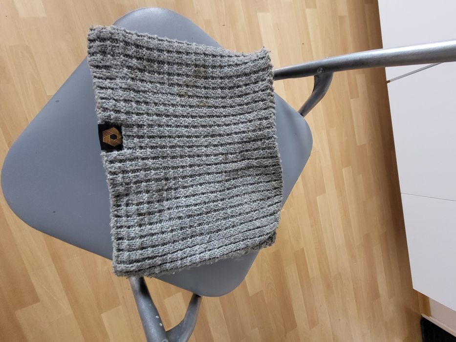 Czapki zimowe, chłopięce ,