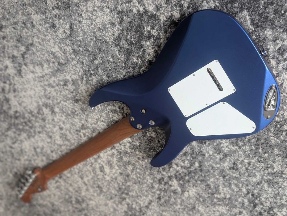 Электрогитара Charvel Pro-Mod DK22 SSS - Electric Blue
