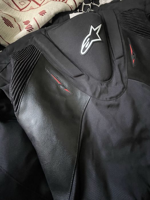 Мото куртка від Alpinestars