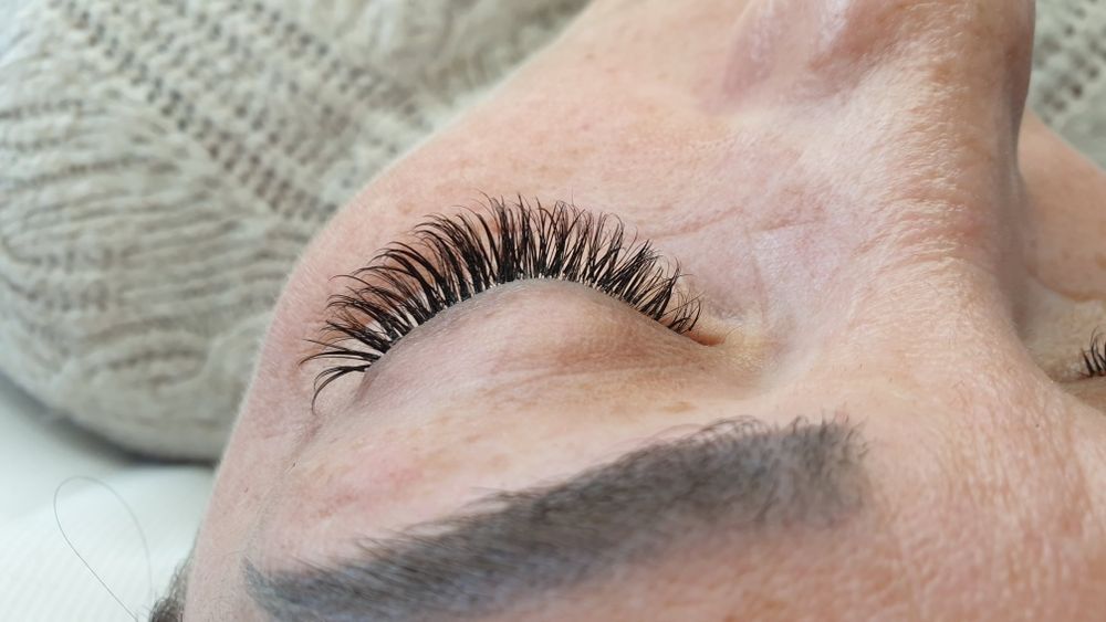 Rzęsy, kępki, 1:1, wet look, whispy