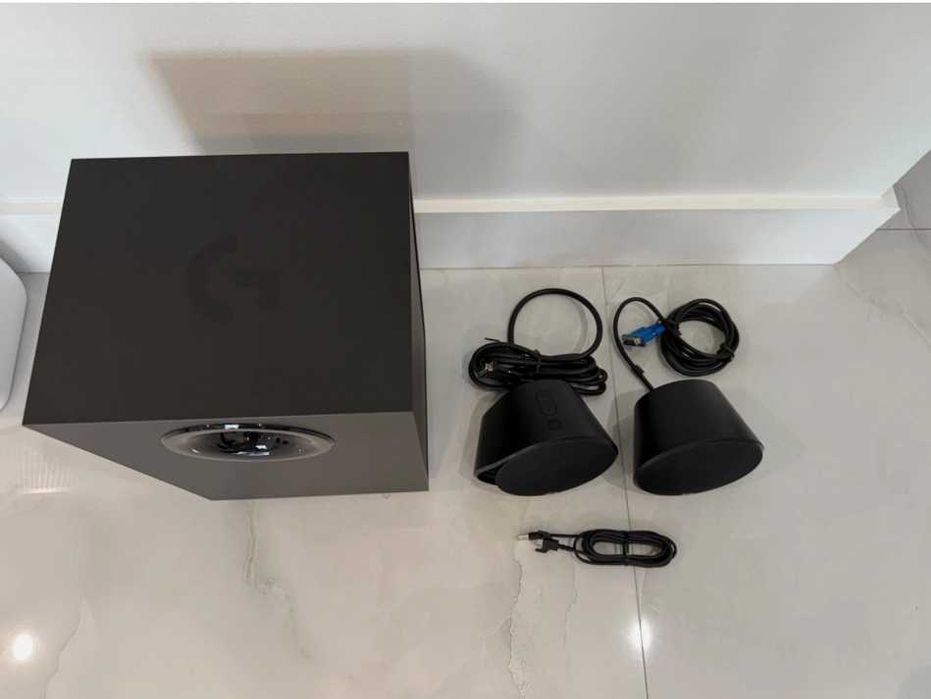 Colunas logitech g560 240W lightsync - Como novas