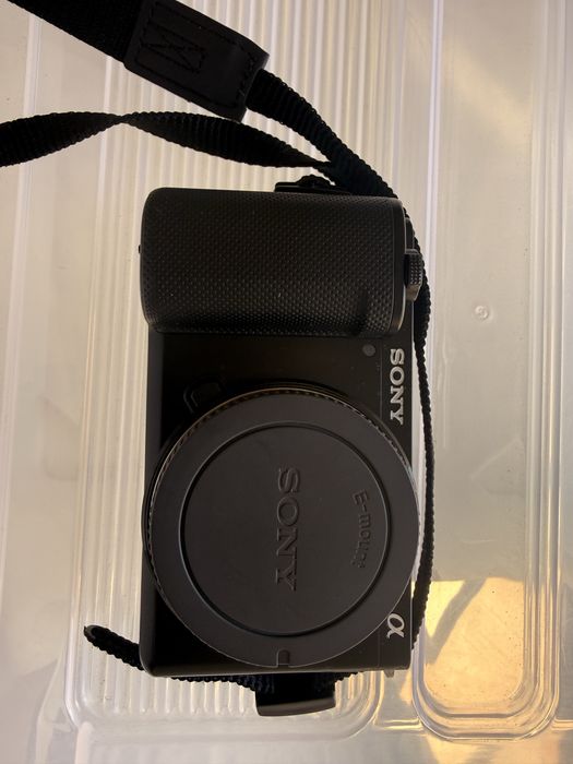 Camera Sony ZV-E10