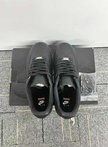 Buty sportowe Nike_Air_Force_1_Low_Supreme_Black R.44.5