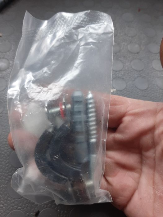 Хамут для труби 3/4 діаметр (25-29)