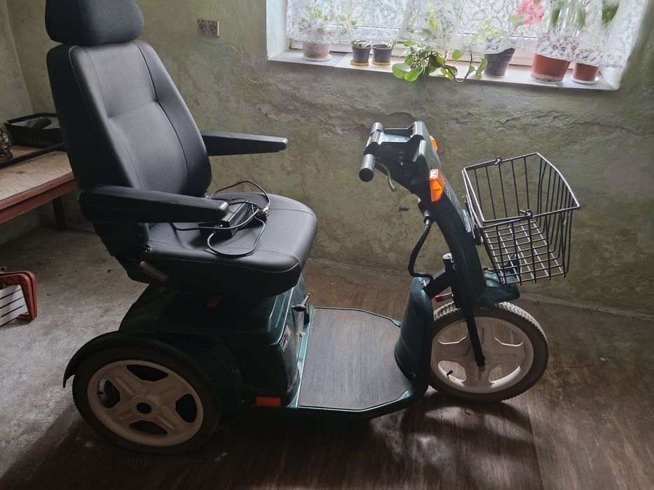 Skuter inwalidzki elektryczny