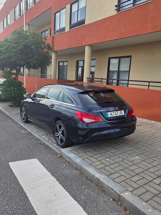 Mercedes-Benz CLA 180 d Shooting Brake Pack Urban