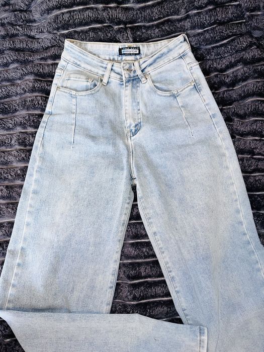 Світлі жіночі джинси палацо, труби, білий топ майка Zara, 32 розмір