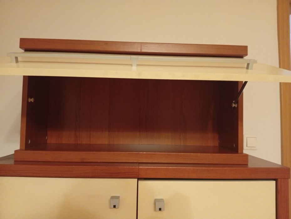 Sprzedam szafke pojemna