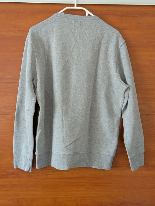Bluza "Levi's", rozmiar M, stan bdb, szarą. Polecam. Pozdrawiam.