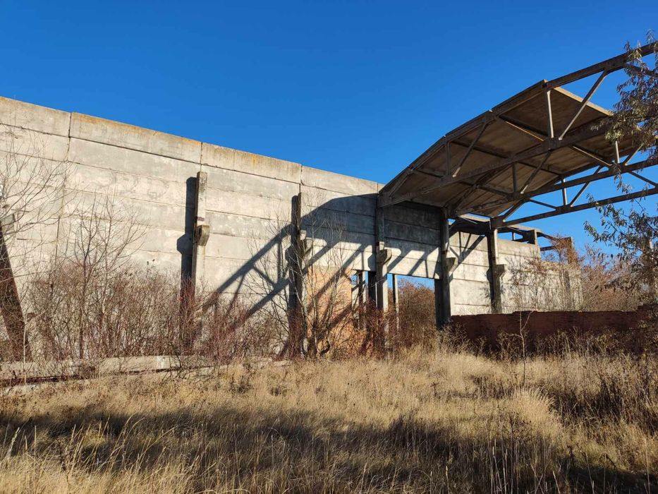 Продам ангар железобетонных конструкций