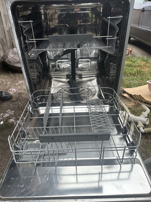 Sprzedam  zmywarke w pełni  sprawna odbior osobisty