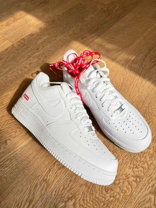 Nike_Air_Force_1_Low_Supreme_White R.44