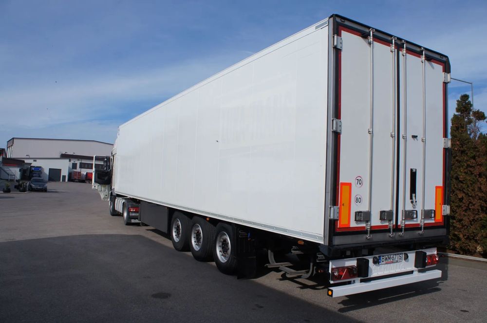 Schmitz Cargobull HAKÓWKA