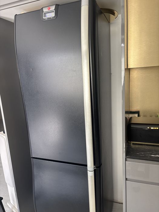 Lofowka czarna z zamrażarką hoover