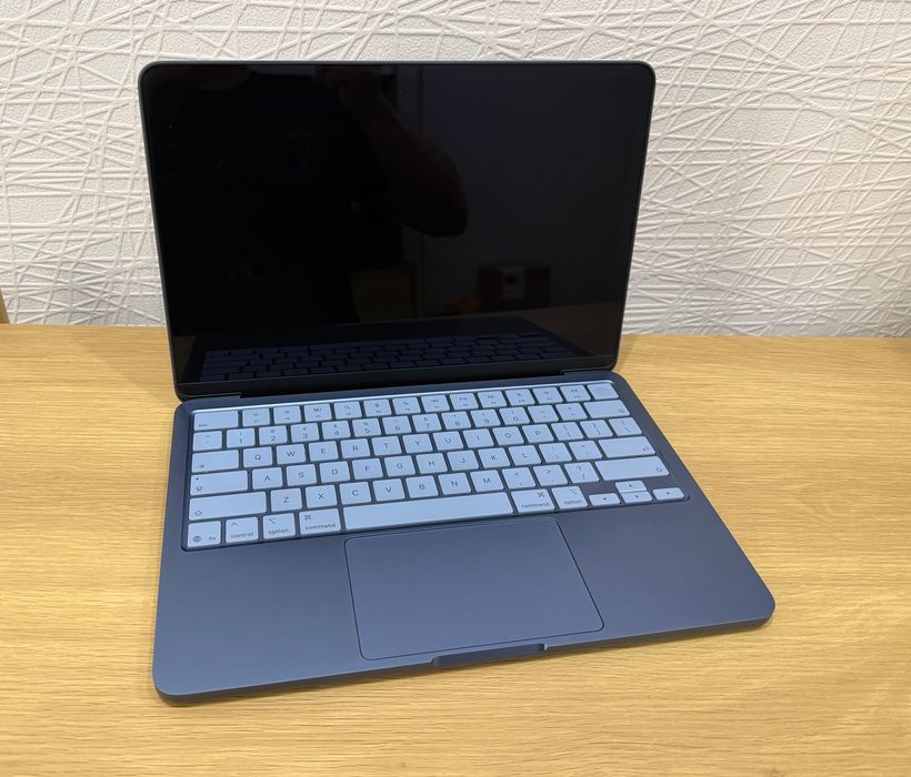 MacBook NEO A18 Pro/6 CPU/5 GPU/ 8/ 512 GB/ Indigo MHFG3