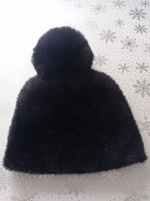 Czapka damska czarna