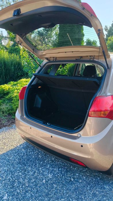 Kia Venga 1.6 benzyna automat niski przebieg