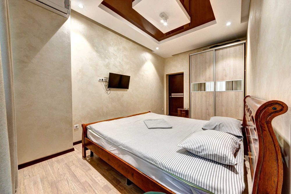 Посуточно 3к квартира ул Драгомирова 2а ЖК Новопечерский двор