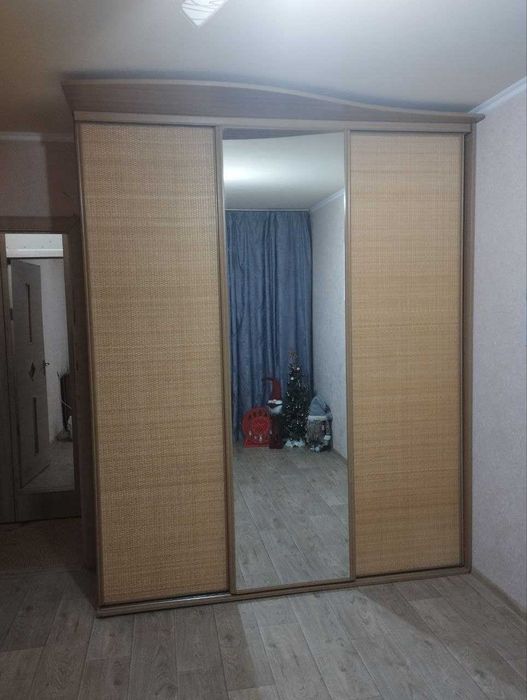 Шафа-купе (гардеробну)