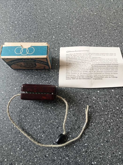 Прибор заточка лезвий бритв Германия Kleingencharfer Sieger Точилка