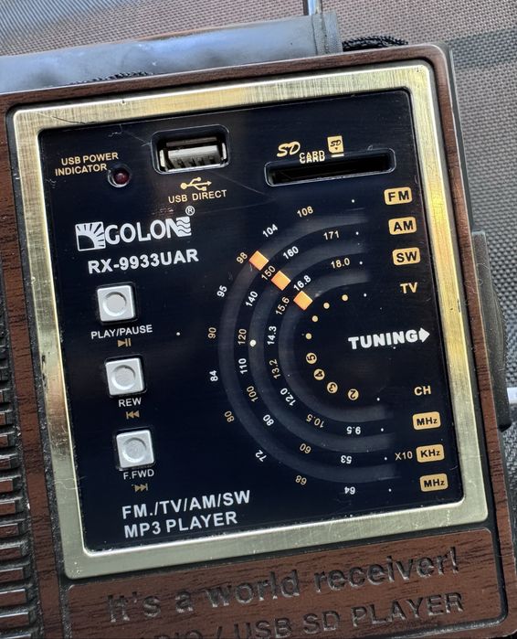 Ретро радиоприёмник Golon RX-9933UAR (FM/AM/SW, USB, SD) в отличном состоянии