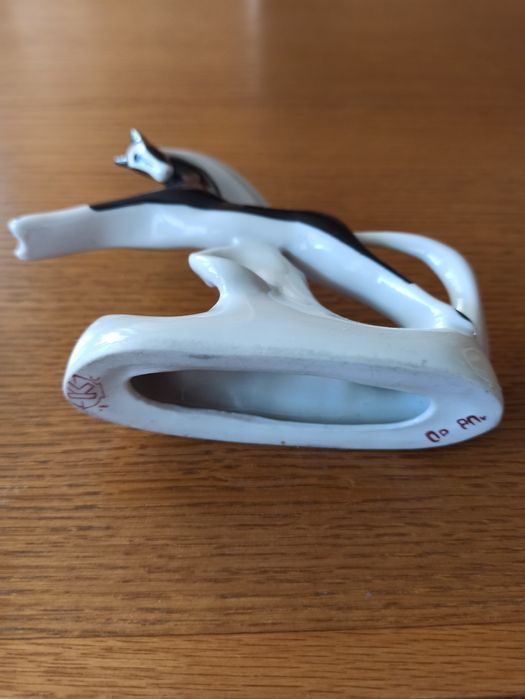 Figurka porcelanowa bardzo stara - konik