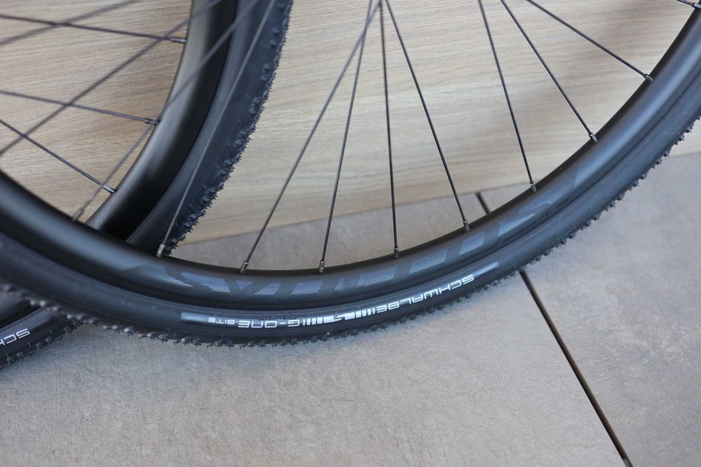 Koła obręcze Syncros Race X25 i opony Schwalbe G-One Bite Perf 700x45C