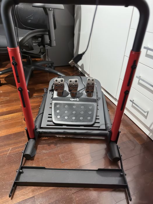 Logitech G29 + Shifter + Next Level Racing Wheel Stand Lite 2.0