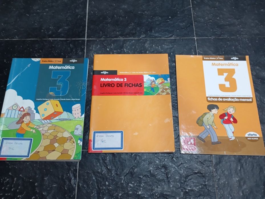 Livros escolares de matemática