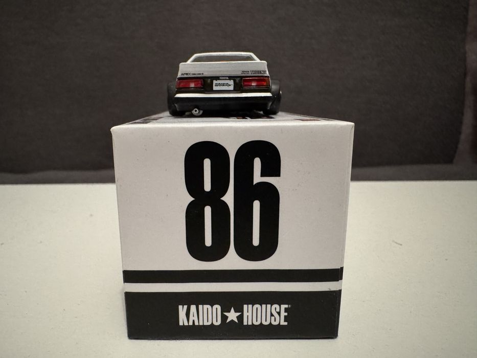 Toyota AE86 1:64