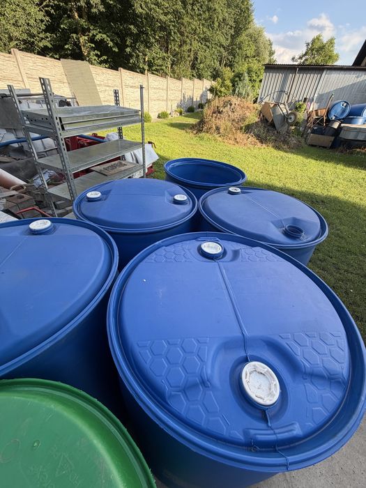Plastikowa beczka 200L, idealna na deszczówke