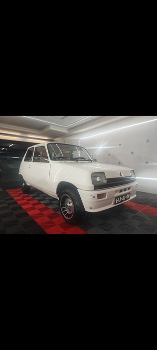 Renault 5 Laureate