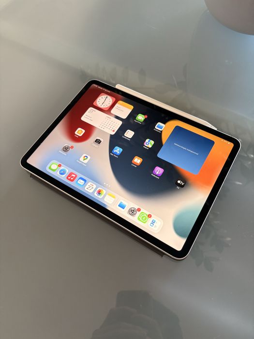 iPad Pro 11" (256GB) Wi-Fi + Cellular + Teclado Apple + Apple Pencil