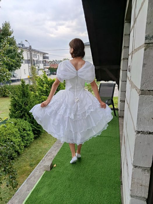 Suknia ślubna midi r. 38