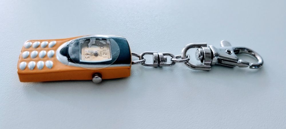 Zegarek żółty  kieszonkowy metalowy oryginalny Fergi 10cm