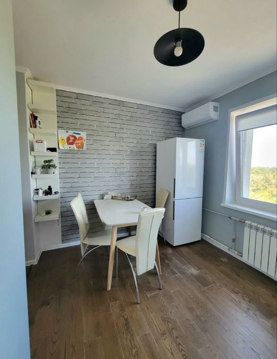 Сдам 1 квартиру на Победе!