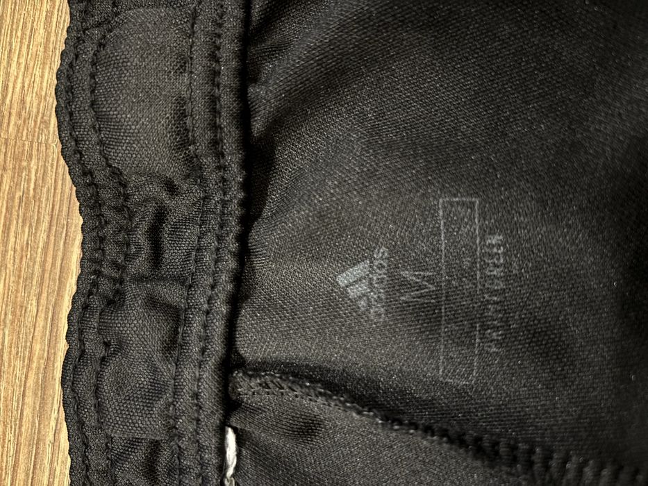 Czarne spodnie dresowe Adidas Tiro 18, uzywane jak nowe, rozmiar M