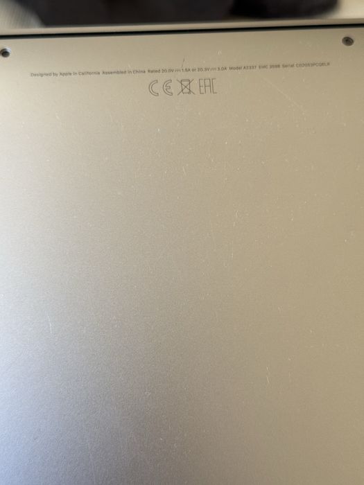 MacBook Air M1 - Ecrã com vazamento de luz + câmera off (Valor Final)