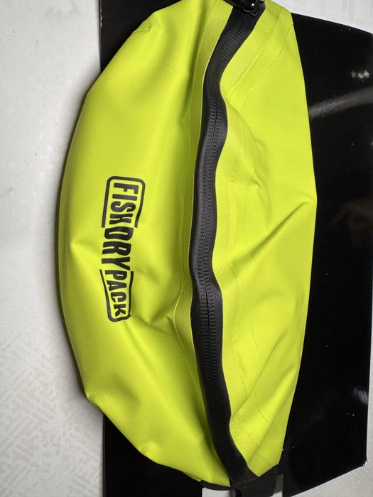 Бананка  FishDryPack Curacao fluo green
