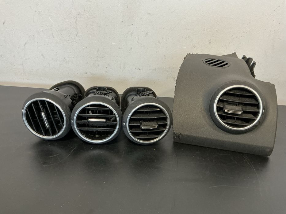 SAIDAS DE AR AUDI A3 8P ANO 2004