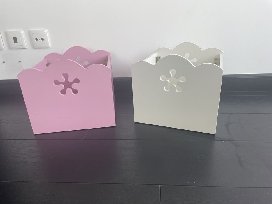 Duas caixas de madeira