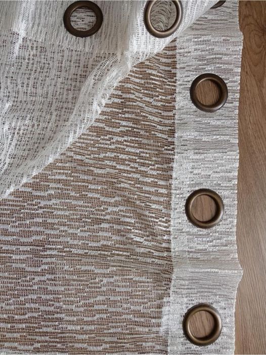 Тюль на кільцях.