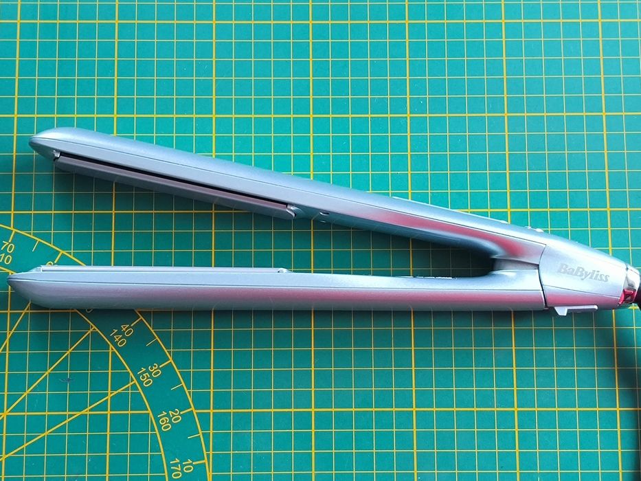 Prostownica BaByliss Hydro Fusion ST573E.