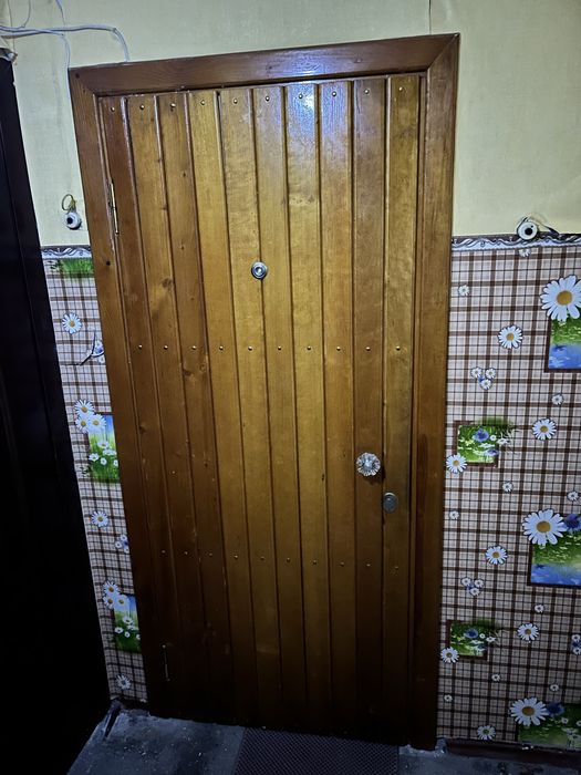 Продам вхідні двері