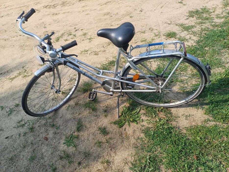 Sprzedam rower damkę 28